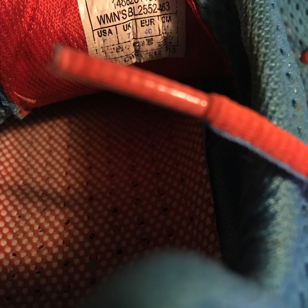 2/$25 Columbia Women Techlite Shoes Size 9 - Picture 5 of 7